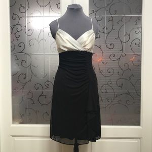 💯🆕- NWT- ONYX NITE- Black and white cocktail